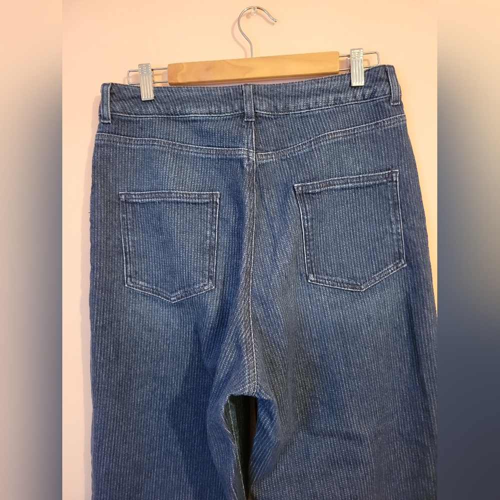 SALE!! ASOS Straight Leg Jeans With Frayed Hem, Slight Stretch, Midrise, Size 12 - Picture 6 of 9